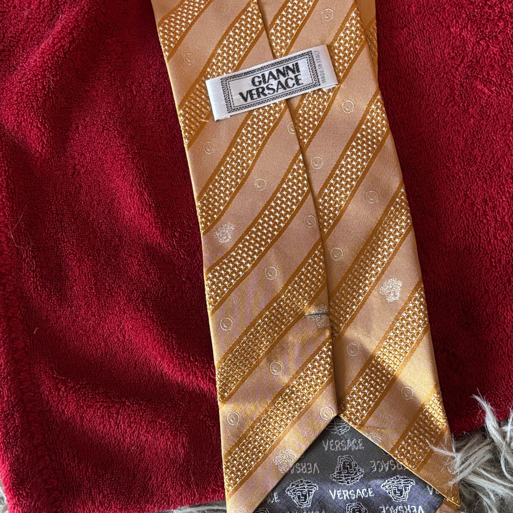 Versace Gold Patterned Men's Tie - Picture 2 of 2